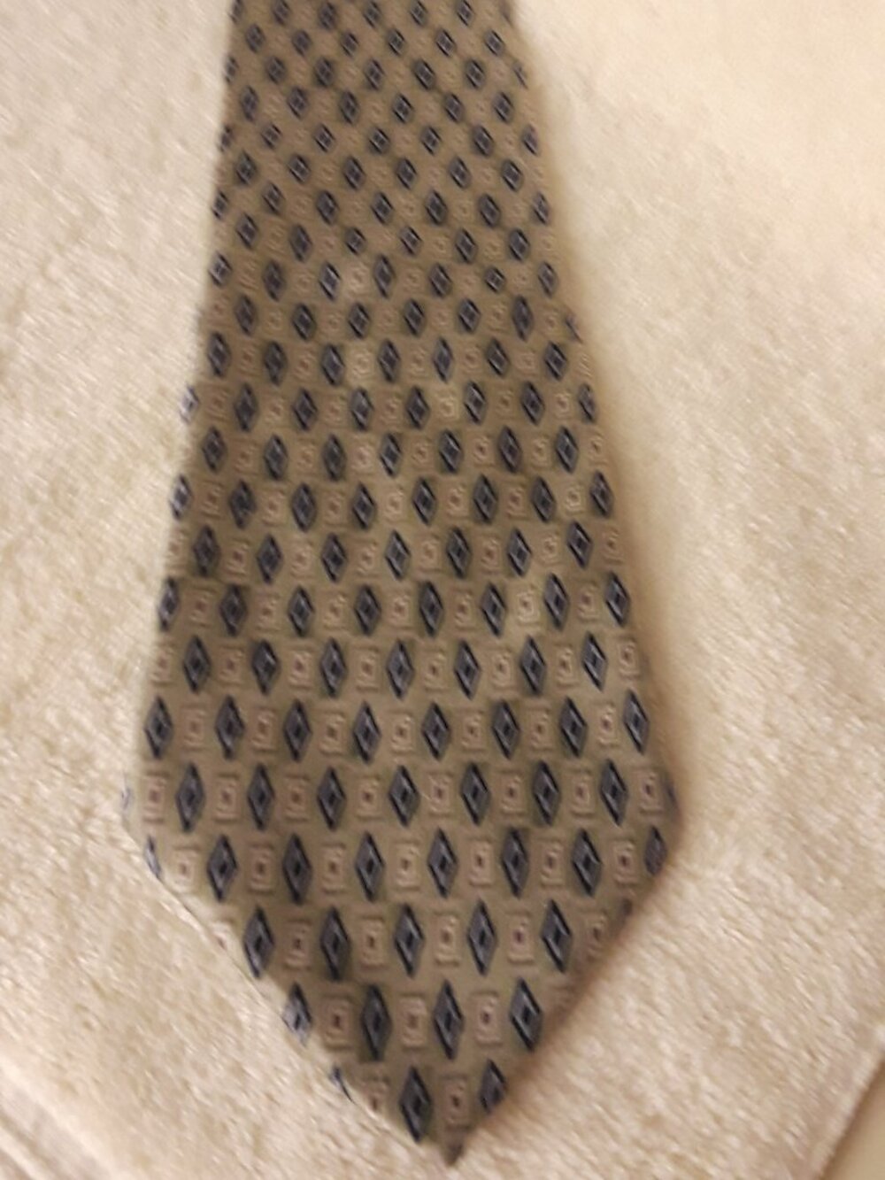 Tie - Vintage Pierre Cardin 100% Silk 4" W x 60" L Geometric Green, Blue, Brown